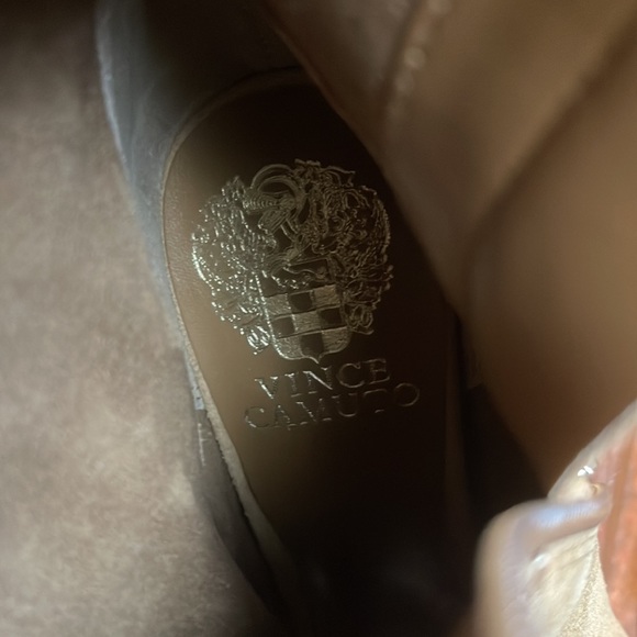 Vince Camuto booties - Picture 5 of 13